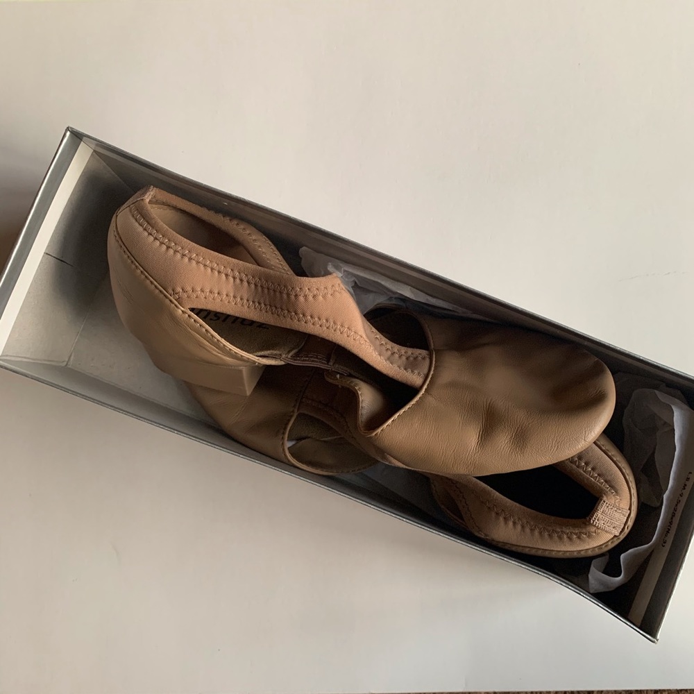 Danshuz Ultimate Grecian Jazz/Character Dance shoe